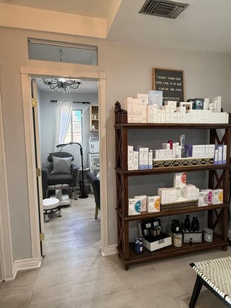 Charming Treatment Room For Rent In Valley Village