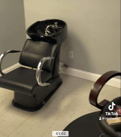 Salon Suite Available