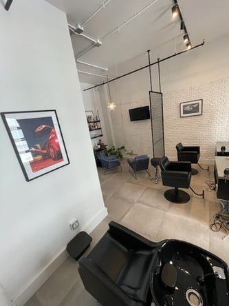 Join NYC’s Premier Men’s Salon – Midtown Location with 14+ Years of Excellence