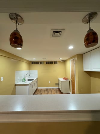 Prime lower level beauty industry space