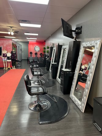 Salon Booth Rental – WE ARE LOOKING FOR TALENTED LICENSED BEAUTY PROFESSIONALS TO JOIN OUR TEAM !!
