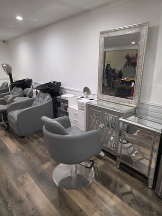 DTLA Hair Stations for Rent | $400/week | Secure, Boutique Setting
