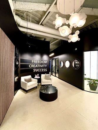 NEW, Private Luxury Salon Suite in Downtown Columbus!