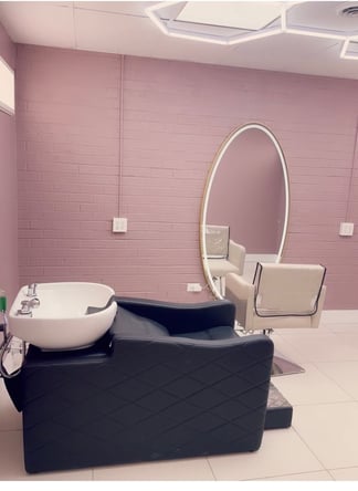 Salons by JE Monthly Rentals $700/Month, Large Suite (133 sq.ft.) $500/Month, Small Suite (80 sq.ft