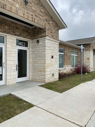 Sought After Forest Creek Salon Suite