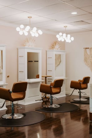 “New” Gorgeous Salon Station for Rent!!