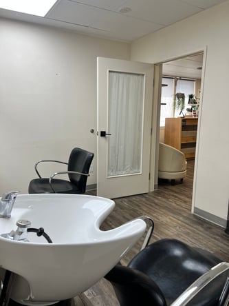 Beautiful, move-in ready suite ideal for beauty, wellness, salon or barbering professionals, or smal