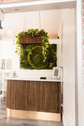 Salon Chair & Spa Room Burbank