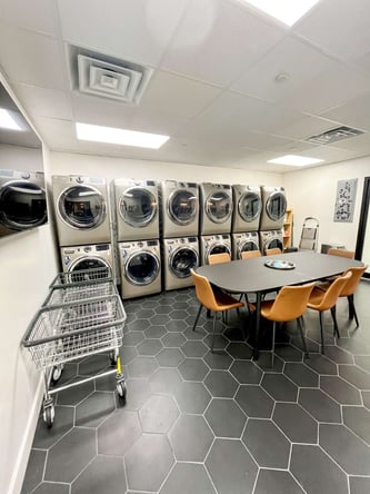 Salon Suites Available at The Dale
