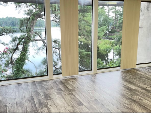 Lakefront Luxury Salon Suites | All-Inclusive & 24/7 Access – NE Columbia