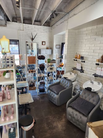 Beautiful Salon on Busy Street in Old Town Scottsdale
