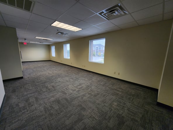 Design Your Own Private Suite – Brookfield, WI on Bluemound Rd 300-1,236 Sq Ft