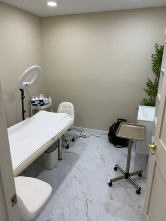 Luxury Treatment Room in Brooklyn (Ocean Ave) for Lash, PMU, Massage