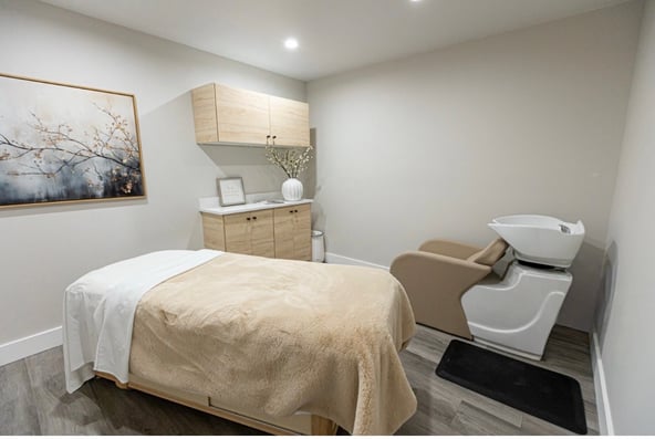 Private Spa Suite for Estheticians in Upscale Newport Beach