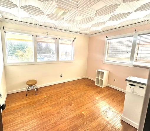 Seeking Hair Stylists Now, in Busy South Hill, Puyallup!