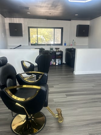 Booth Rental in Kissimmee | All Utilities & Amenities Included