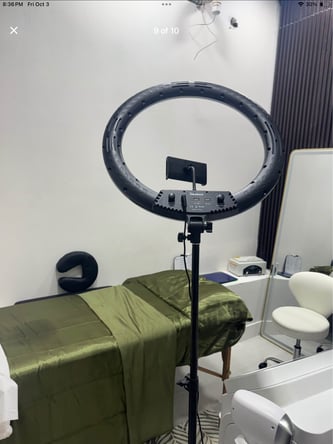 Luxurious New Salon in Dania on Federal Hwy