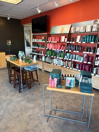 salon station for rent in Wauwatosa