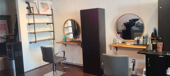 Stylist Booth Available for Rent
