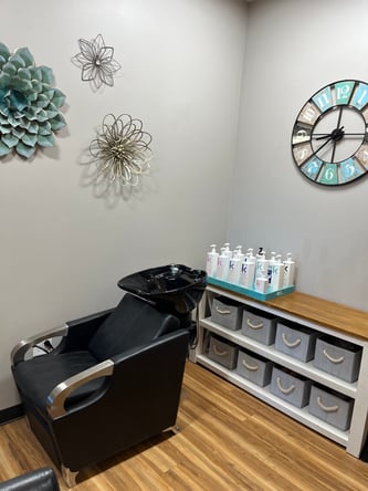 Part-Time Salon Suite Share Available-Perfect for Independent Hairstylist!