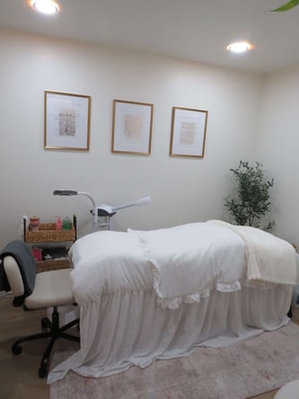 Salon Suites for Rent in Downey