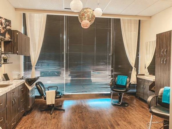 Sola Salon Studios in Plano, TX – Salon Suite for Rent