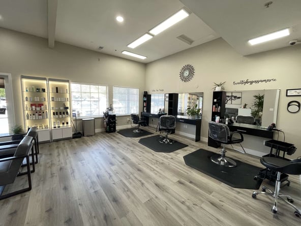 Hair Station For Rent in a beautiful fully renovated salon and Spa in America can Canyon Ca