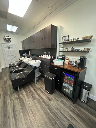Clauds Hair Studio looking for licensed stylist