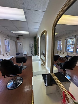 Chair/Booth Rental – Independent Stylist – Weekly & Monthly Options