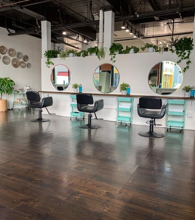 Hairstylist booth rental