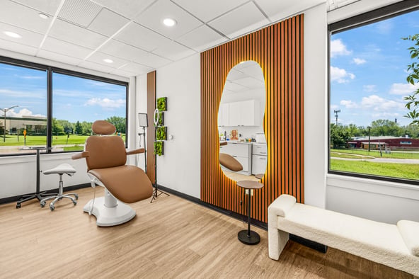 SALON SUITE FOR RENT – THE FLORENCE COLLECTIVE | OAK CREEK