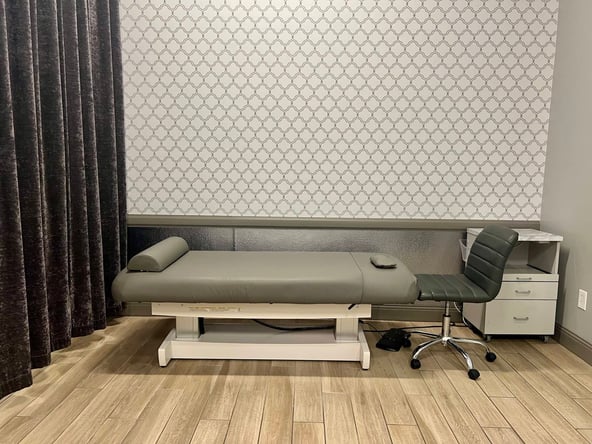 Beauty Professionals Wanted: Rent Your Space at Savvy Beauty!