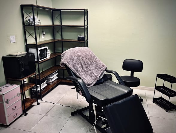 Room / Booth Rental