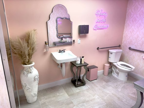 Salon Chair for rent in a beauty luxury salon