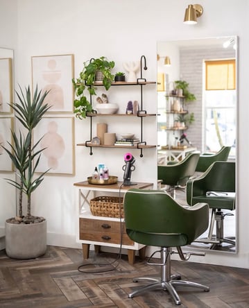 Boutique Salon Chair & Lash/Brow Space | Jupiter