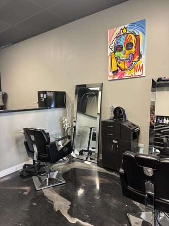 SALON BOOTHS • NAIL STATION • PRIVATE ROOM