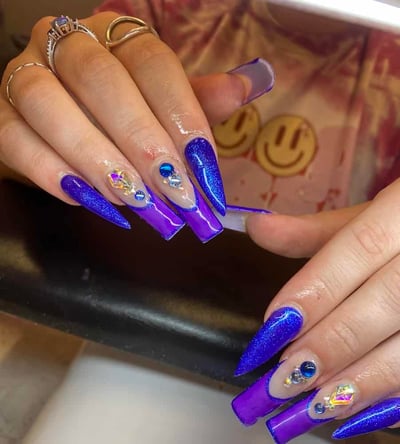 Sola Salon Studios in Avon, IN – Salon Suite for Rent