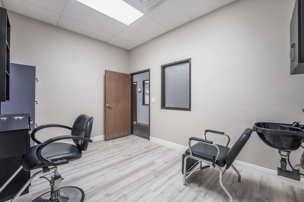 All you’ll ever need. Come feel at home and excel at your beauty business.
