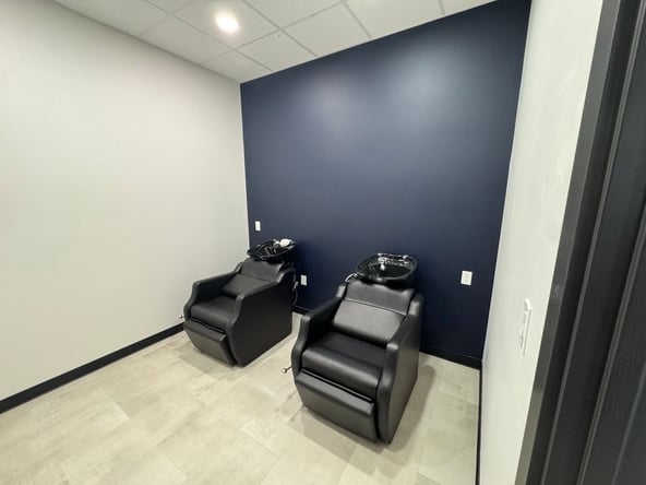 New Luxury Suites for Barbers & Stylists – 2 Weeks Free!
