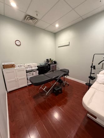 Salon studio for rent