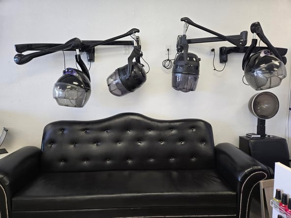 The Grand Salon in Davie is renting out 2 stylist chairs for $250/week.