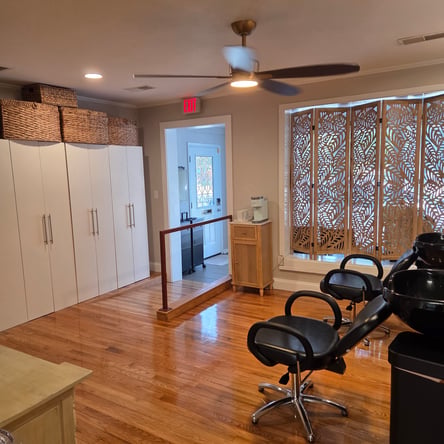 Booth Rent-Newly Renovated Salon West Ashley
