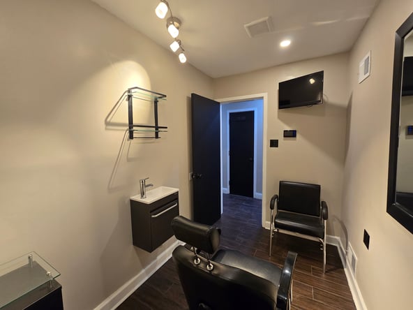 Private Salon Suites in Northwest Detroit – Starting at $150/week