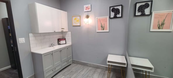 Salon suites for rent