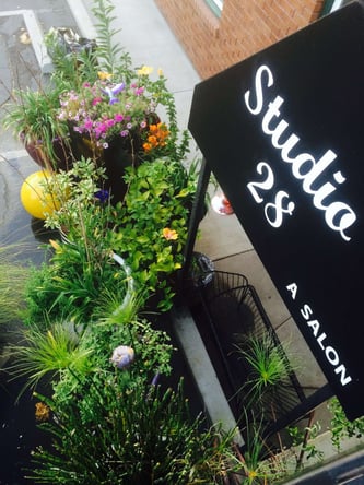 Studio 28 – Up class hair salon in Midtown Sacramento with chair for rent
