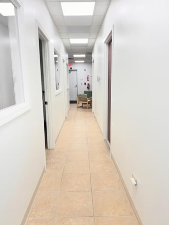 Salon Suite Inside Medical Clinic – Clients + Referrals (Crest Hill)