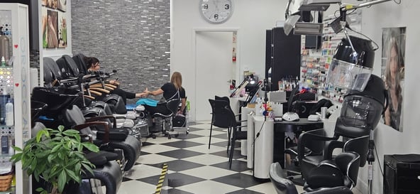 Manicure/Pedicure chair available in Kendall West