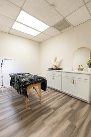 Rocklin Salon Suites available for rent P/T F/T