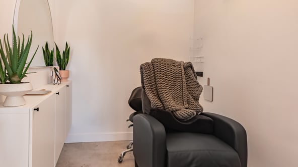 La Jolla Beauty + Wellness Suite — $340/wk, First 2 Weeks Free!