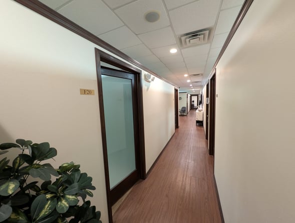 Private Salon Room For Rent With Large Window $610